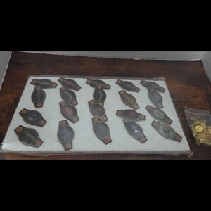 WWF/WWE WrestleMania 20th Anniversary Pin Belt Collectibles